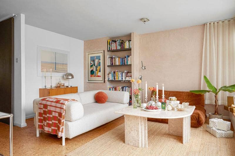 4 Bedrooms Villas For Sale in Doha