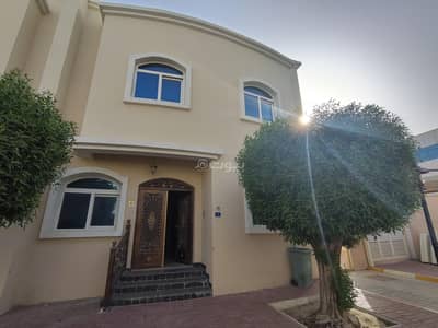 5 Bedroom Villa for Rent in Ain Khaled, Doha - 5 Bedrooms Villa For Rent Ain Khaled, Doha