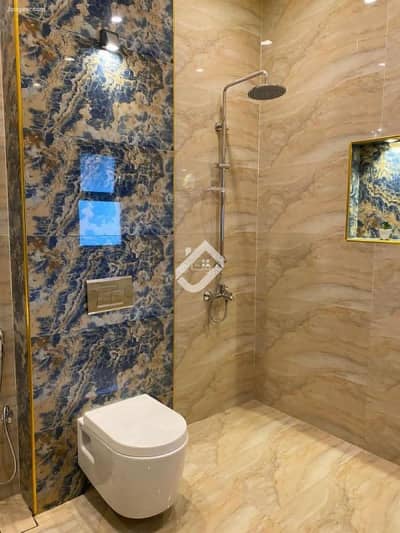 3 Bedroom Flat for Sale in Al Nasr, Doha - 3 Bedrooms Apartment For Sale in Qatar