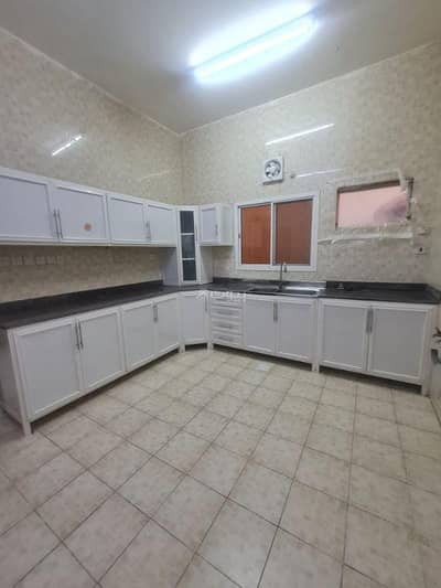 6 Bedroom Villa for Rent in Al Wakrah, Al Wakrah - 6 Bedrooms Villa For Rent in Al Wakrah