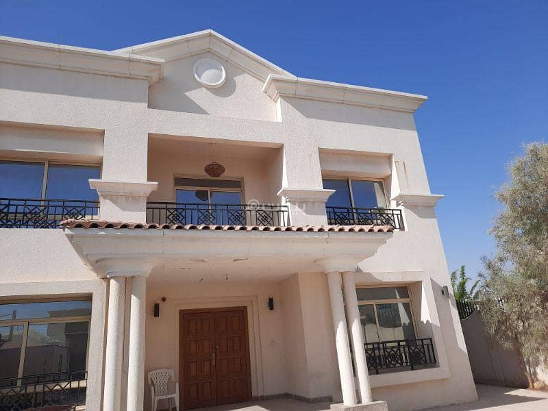 5 Bedrooms Villa For Rent Al Maamoura, Doha