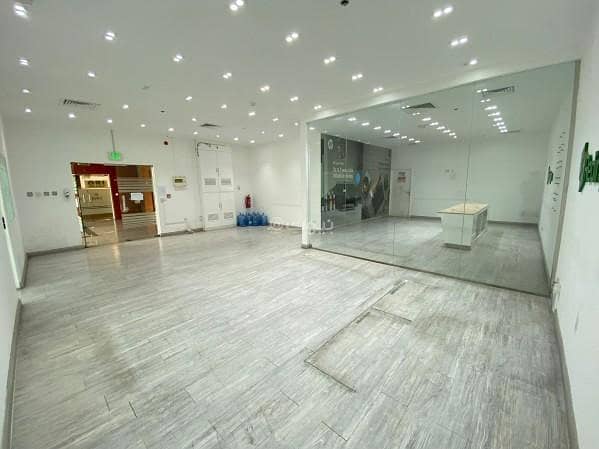 Commercial Space for Rent in Al Mansoura, Doha