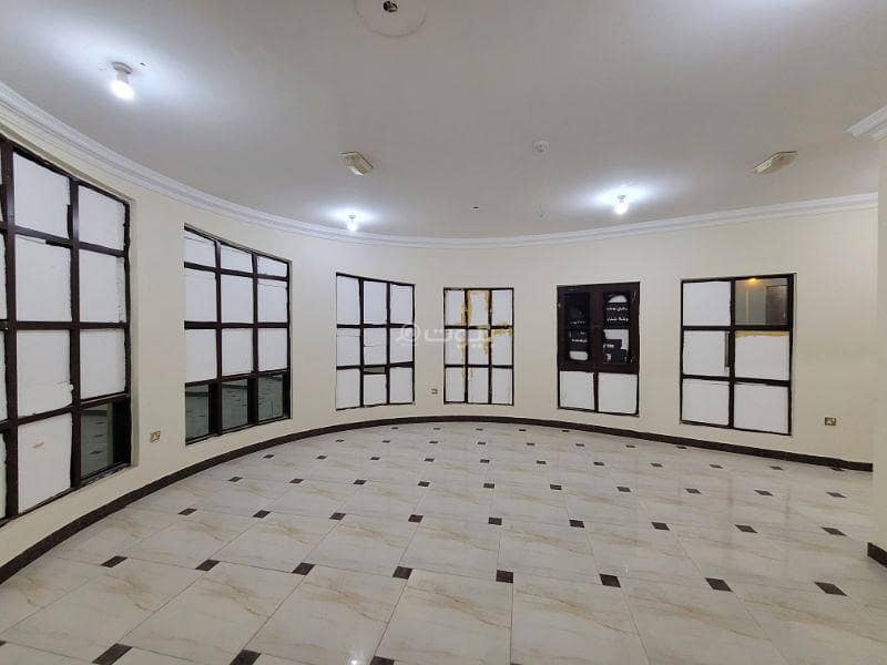 فيلا مكونة من 5 غرف نوم للإيجار في عين خالد، الدوحة