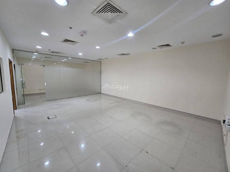 Commercial Space For Rent in Al Muntazah, Doha