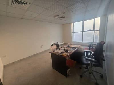 عقارات تجارية اخرى  للايجار في الوكرة، الوكرة - مساحة تجارية للإيجار في الوكرة