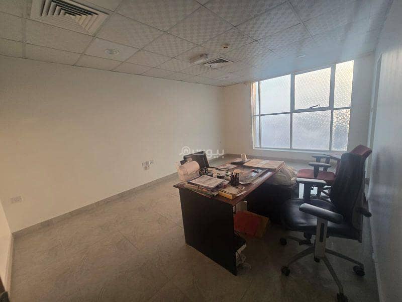 مساحة تجارية للإيجار في الوكرة