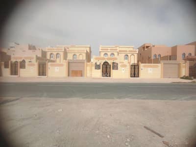 7 Bedroom Villa for Sale in Umm Salal, Umm Salal - 7 Bedrooms Villa For Sale in Umm Salal
