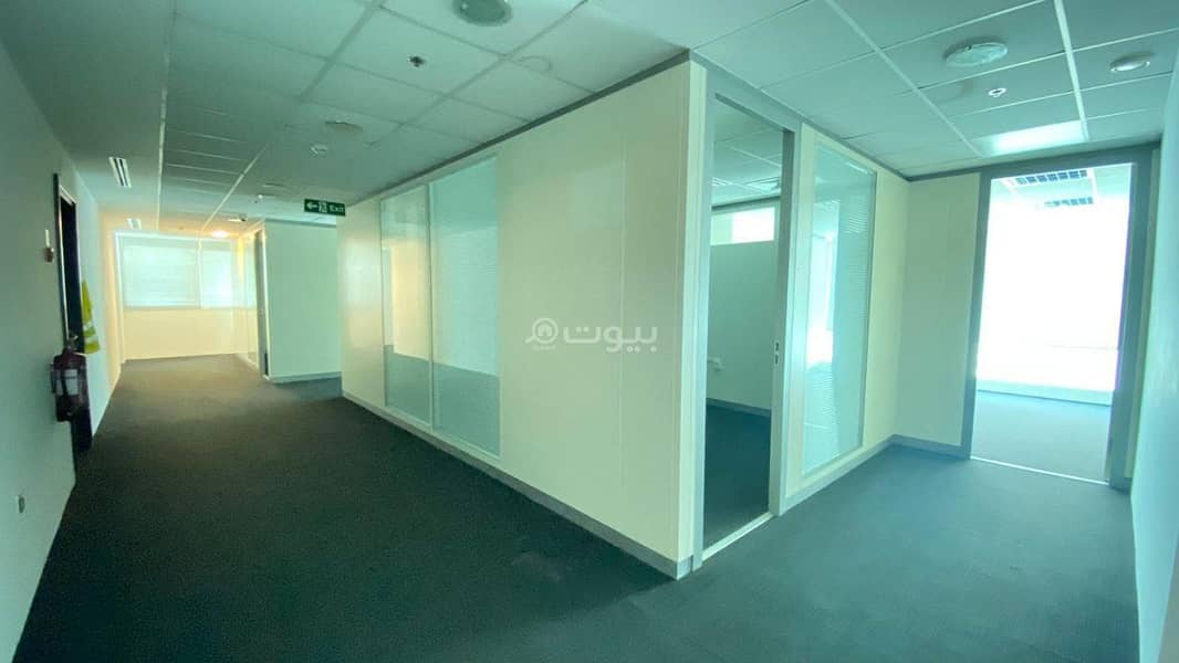 عقار تجاري للإيجار في ويست باي، الدوحة