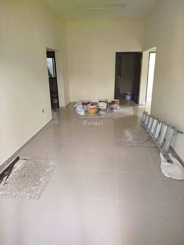 شقة مكونة من 4 غرف نوم للإيجار في مدينة خليفة الدوحة