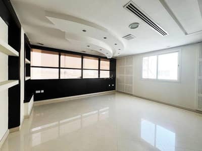 فیلا 12 غرف نوم للايجار في النصر، الدوحة - فيلا مكونة من 12 غرفة نوم للإيجار في النصر، الدوحة