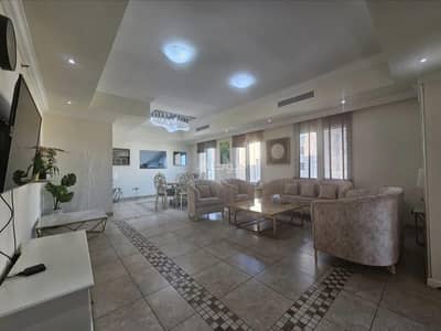 3 Bedroom Flat for Rent in The Pearl-Qatar, Doha - 3 Bedrooms Apartment For Rent The Pearl-Qatar, Doha