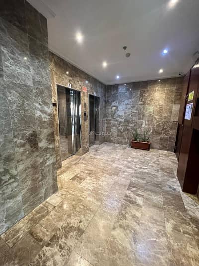 شقة 6 غرف نوم للايجار في الغانم، الدوحة - شقة مكونة من 6 غرف نوم للإيجار في الغرافة، الدوحة