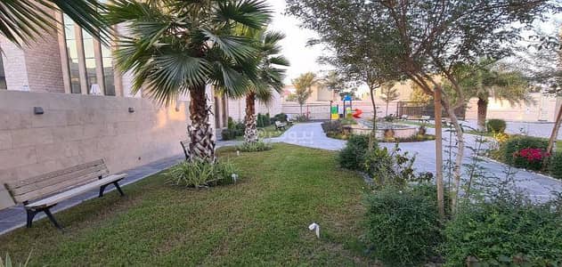 فیلا 5 غرف نوم للايجار في قلب الدوحة، الدوحة - فيلا 5 غرف نوم للإيجار في قلب الدوحة