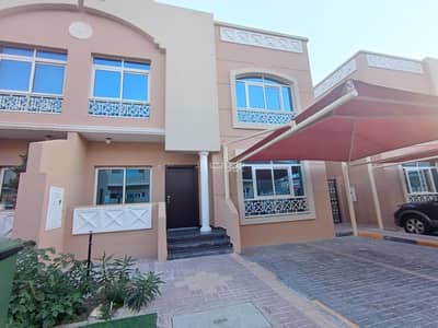 فیلا 4 غرف نوم للايجار في مريخ، الدوحة - فيلا مكونة من 4 غرف نوم للإيجار في المريخ، الدوحة