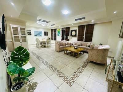 3 Bedroom Apartment for Rent in The Pearl-Qatar, Doha - 3 Bedrooms Apartment For Rent The Pearl-Qatar, Doha