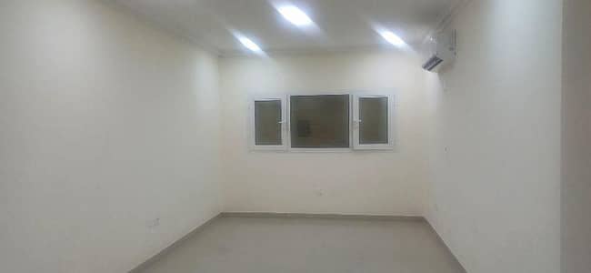 شقة 3 غرف نوم للايجار في فريج كليب، الدوحة - شقة من 3 غرف نوم للإيجار في فريج كليب، الدوحة