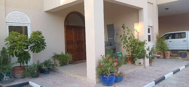 فیلا 4 غرف نوم للايجار في المطار القديم، الدوحة - فيلا مكونة من 4 غرف نوم للإيجار في مطار القديم، الدوحة