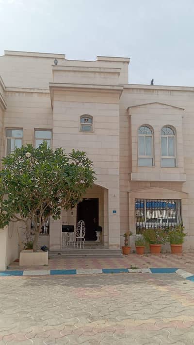 فیلا 5 غرف نوم للايجار في أبو هامور، الريان - فيلا مكونة من 5 غرف نوم للإيجار في أبو حمور، الريان