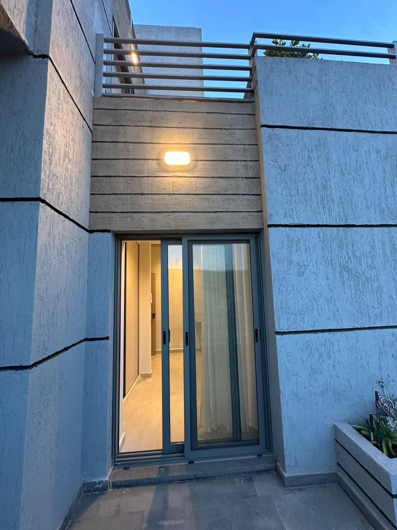 18 